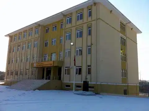 Güç Kardeşler Anadolu Lisesi