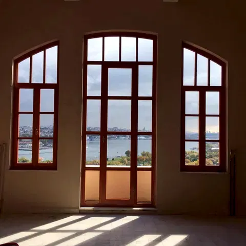 Ulubatlı Hasan İlkokulu